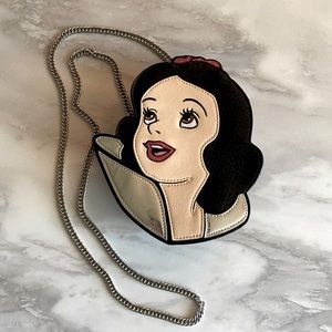 Danielle Nicole Snow White Crossbody ❤️